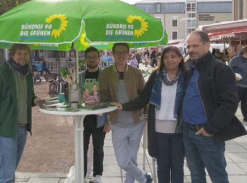 Klaus Rederer und Ekin Deligöz am Wahlkampfstand Neu-Ulm